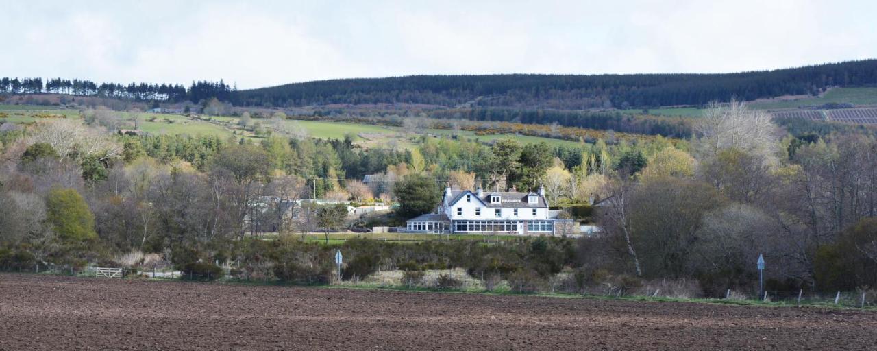 ホテル Feughside Strachan エクステリア 写真